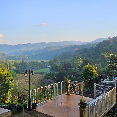Balmy Hideout Cafe & Homestay Ban Huai Kaeo Екстериор снимка