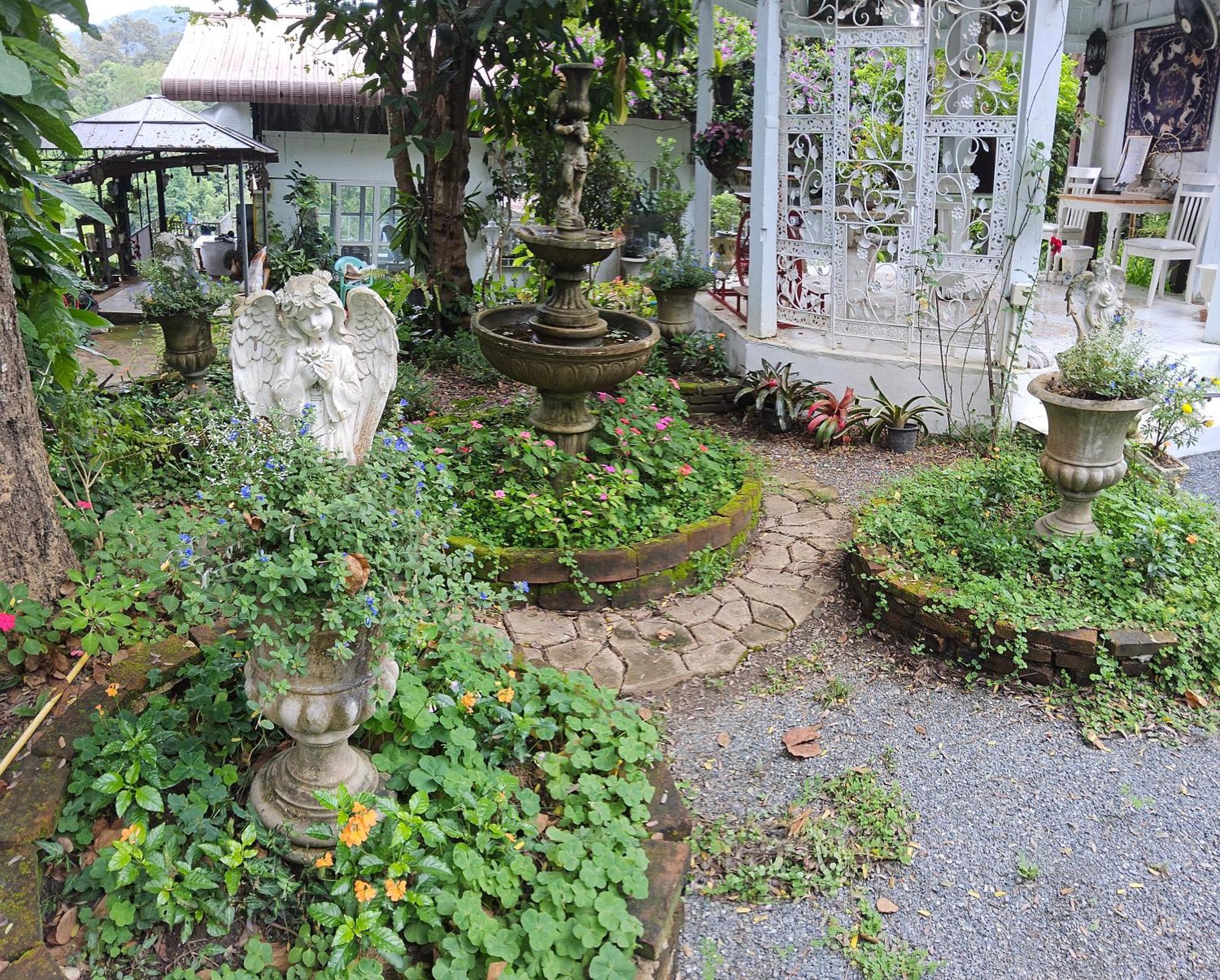 Balmy Hideout Cafe & Homestay Ban Huai Kaeo Екстериор снимка